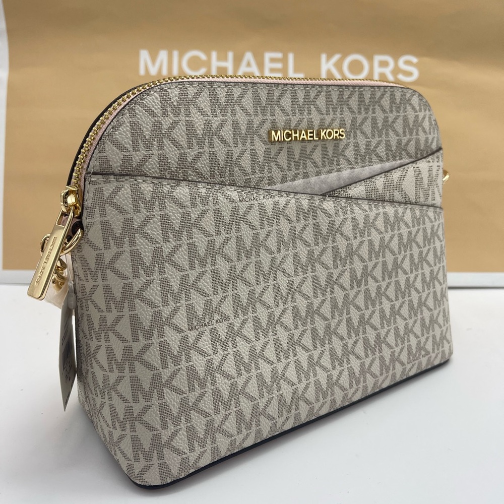 Michael Kors Jet Set Travel Md Logo Dome Crossbody XCROSS XBODY Bag
Powder Blush
